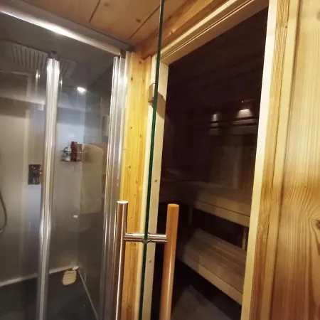 別荘 La Marcairie, Sauna Et Jolie Vue